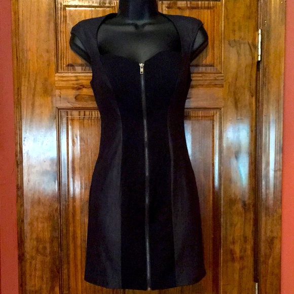 Guess Dresses & Skirts - NWT GUESS Two Tone Black Dress